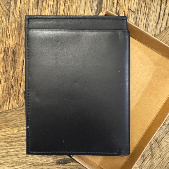 New York Giants Football Sparo Wallet Lic. NFL BI-Fold Leather Billfold RFID - Picture 5 of 6